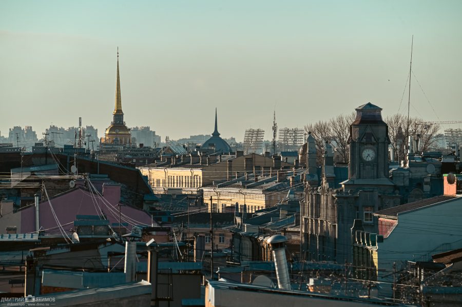 крыши Санкт-Петербурга